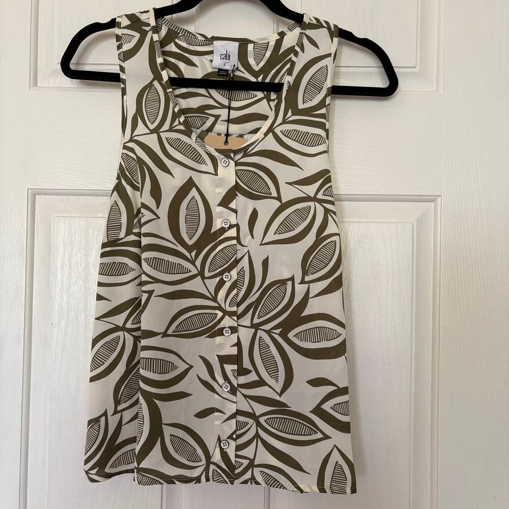 NWT Cabi Sightseeing Top Size Small